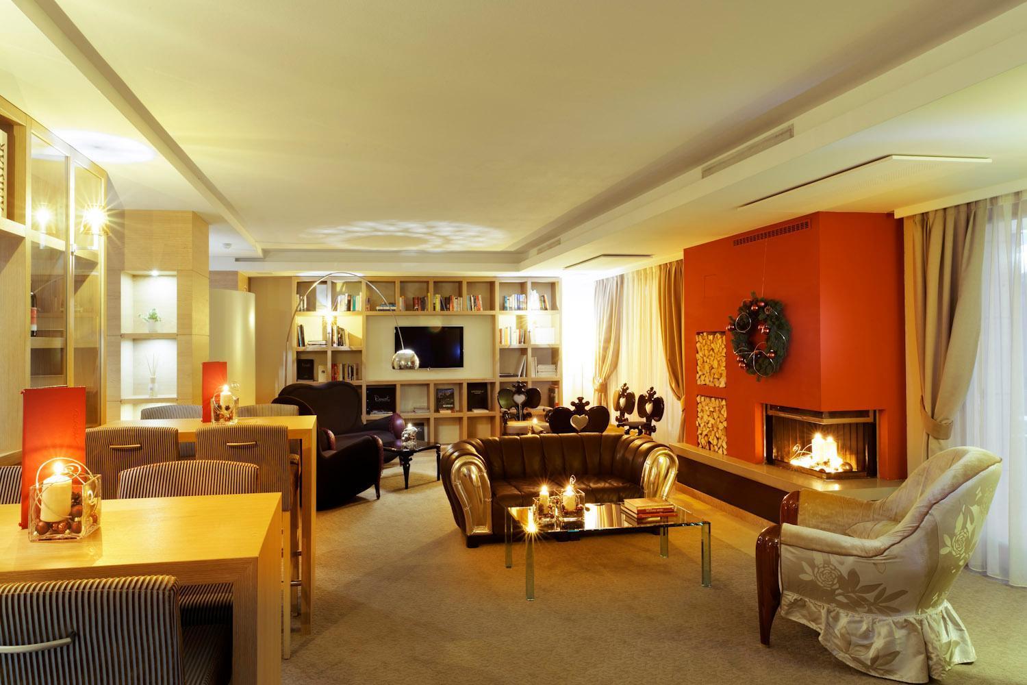 นาปูรา อาร์ต ดีไซน์ โฮเทล Hotel แตร์ลาโน ภายนอก รูปภาพ