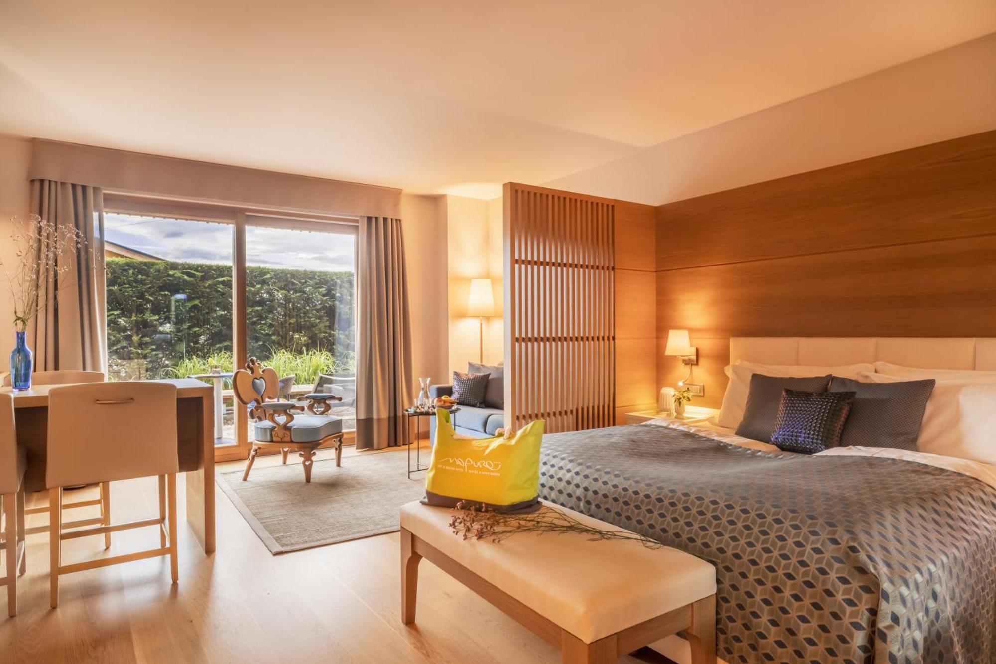 นาปูรา อาร์ต ดีไซน์ โฮเทล Hotel แตร์ลาโน ภายนอก รูปภาพ